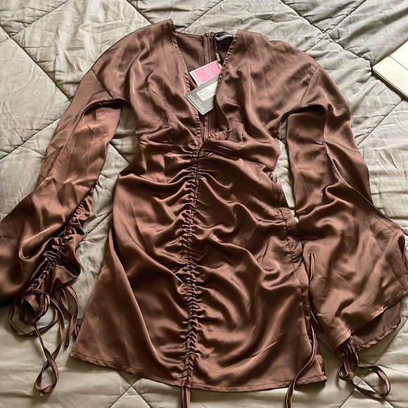 Chocolate satin plunge runched front bodycon dress - Picture 2 of 3